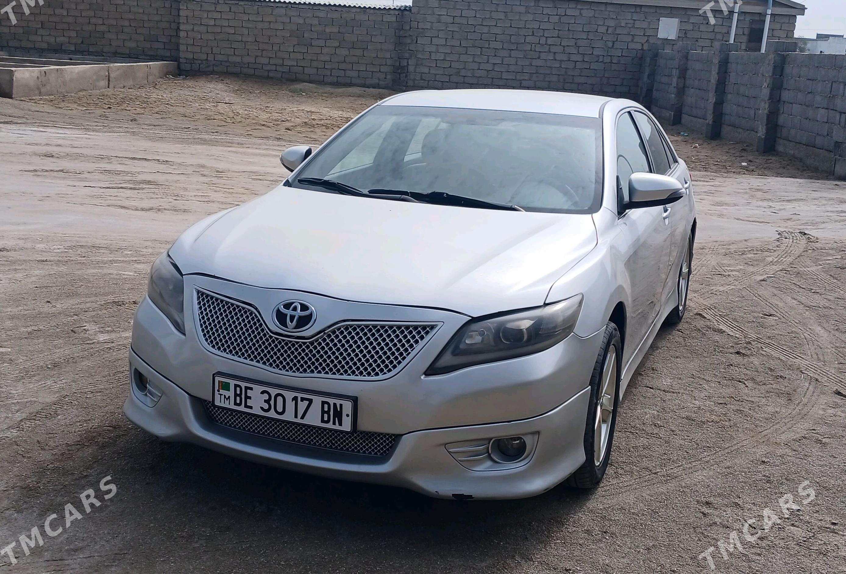 Toyota Camry 2010 - 140 000 TMT - Эсенгулы - img 1