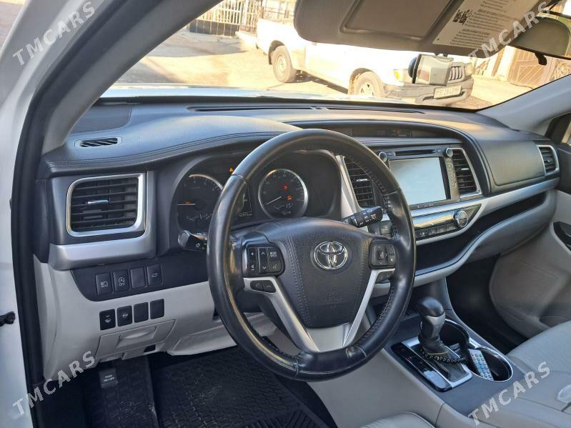 Toyota Highlander 2019 - 460 000 TMT - Мары - img 4