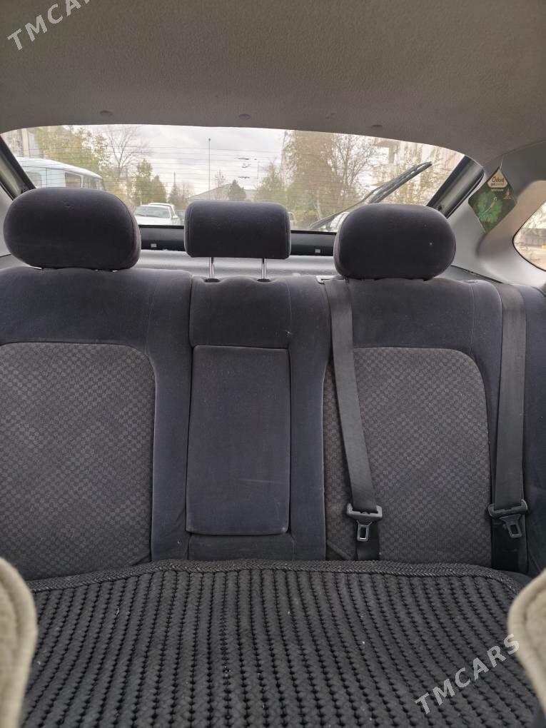 Toyota Avensis 2002 - 95 000 TMT - Daşoguz - img 5