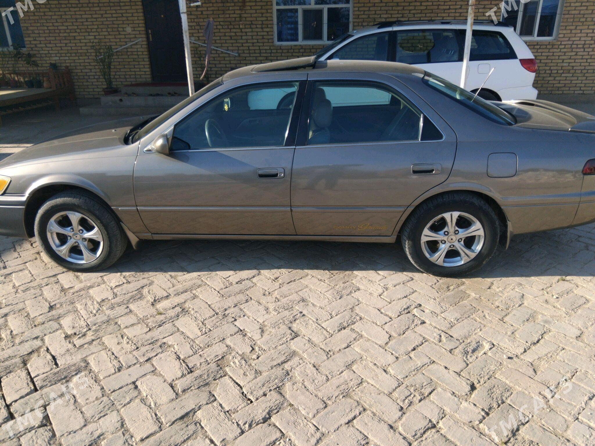 Toyota Camry 1998 - 135 000 TMT - Baýramaly - img 1