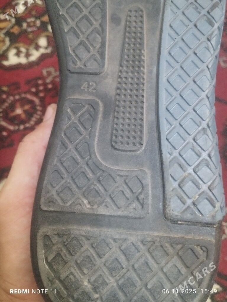 Кроссовка - Туркменабат - img 2