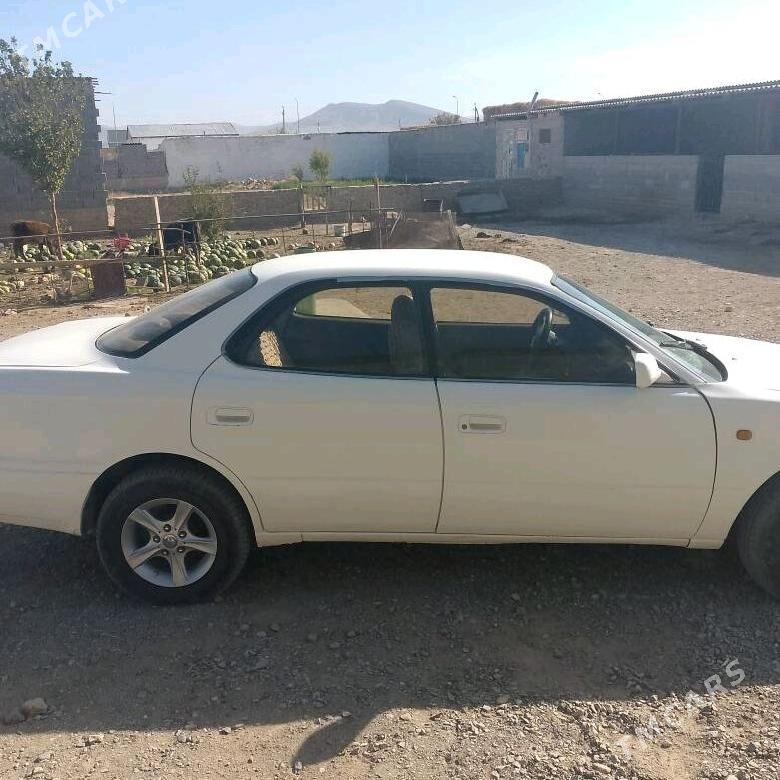 Toyota Vista 1996 - 50 000 TMT - Gyzylarbat - img 1