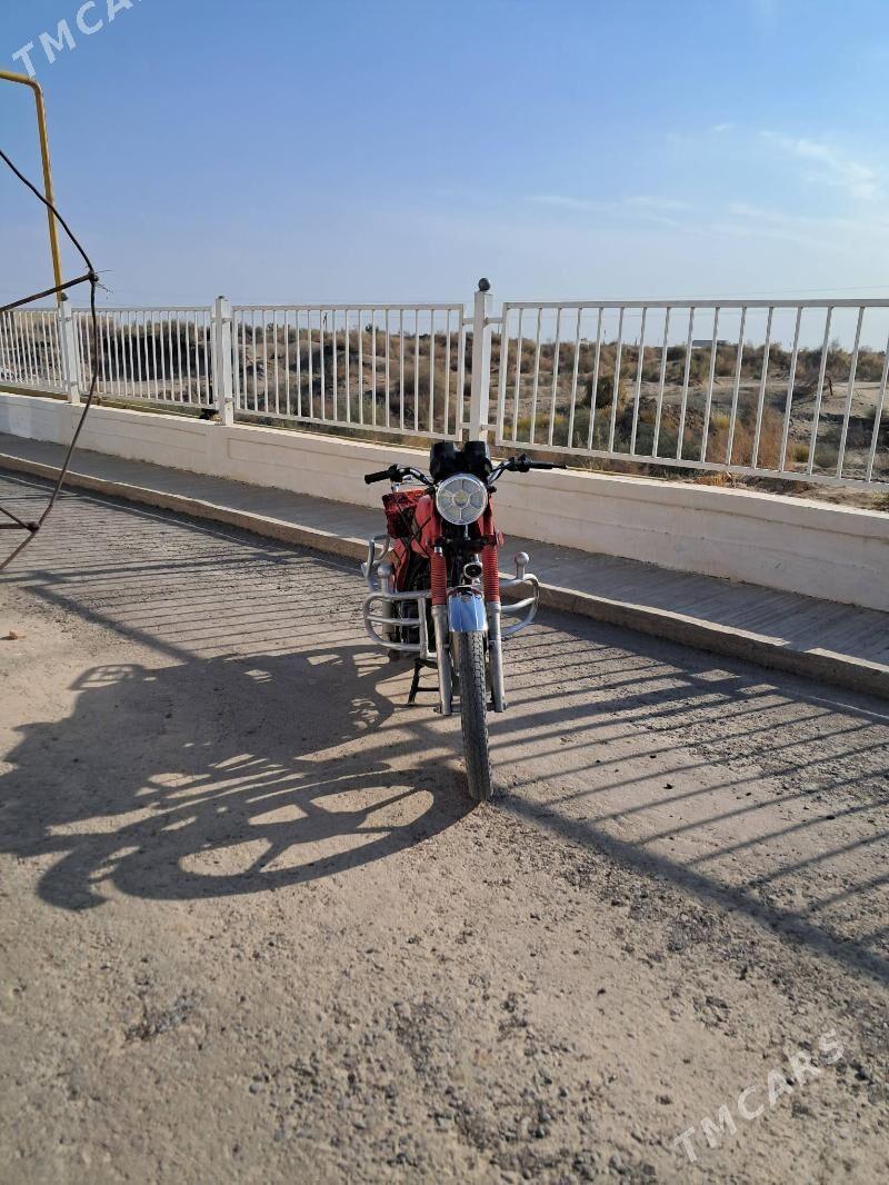 Iž Planeta 2005 - 9 600 TMT - Halaç - img 4