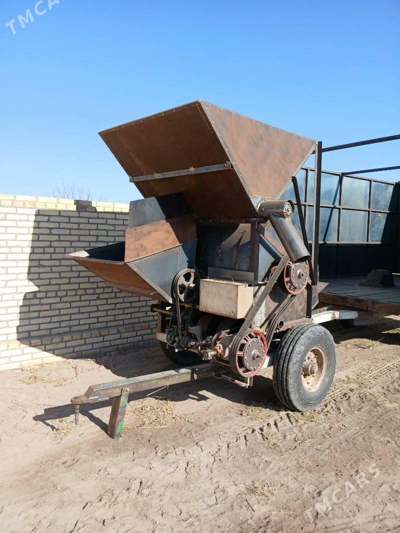 MTZ 80 2010 - 150 000 TMT - Гарабекевюл - img 4