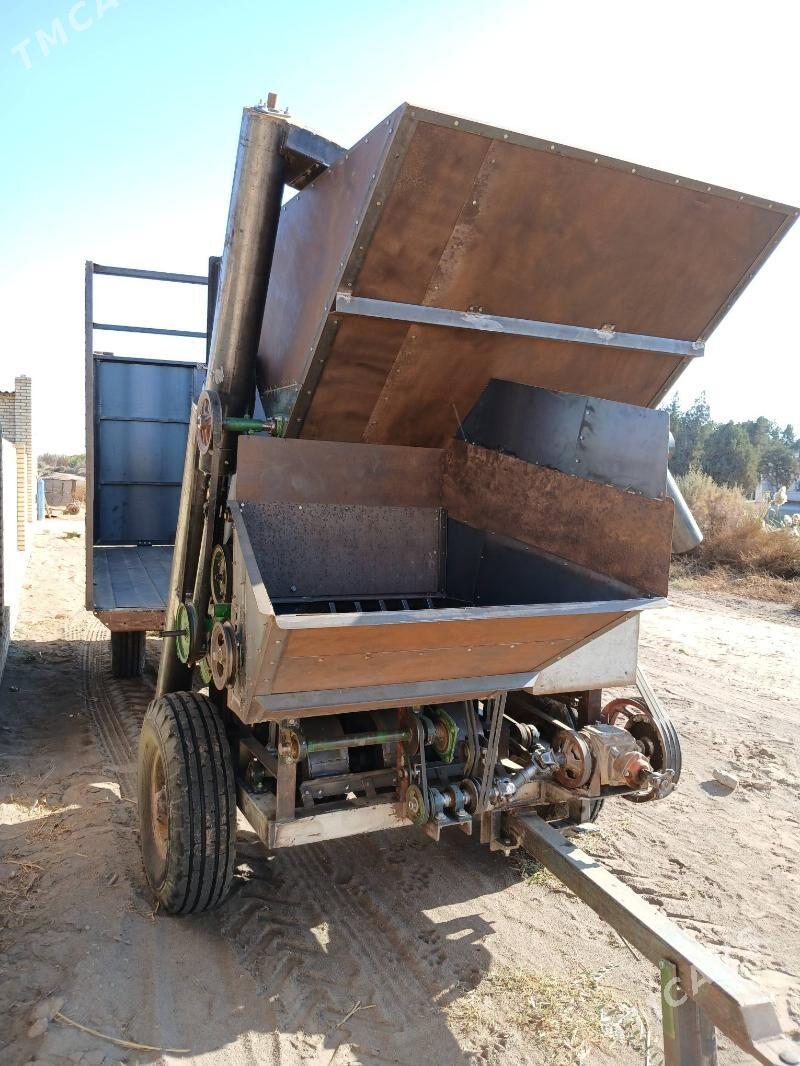 MTZ 80 2010 - 150 000 TMT - Гарабекевюл - img 3