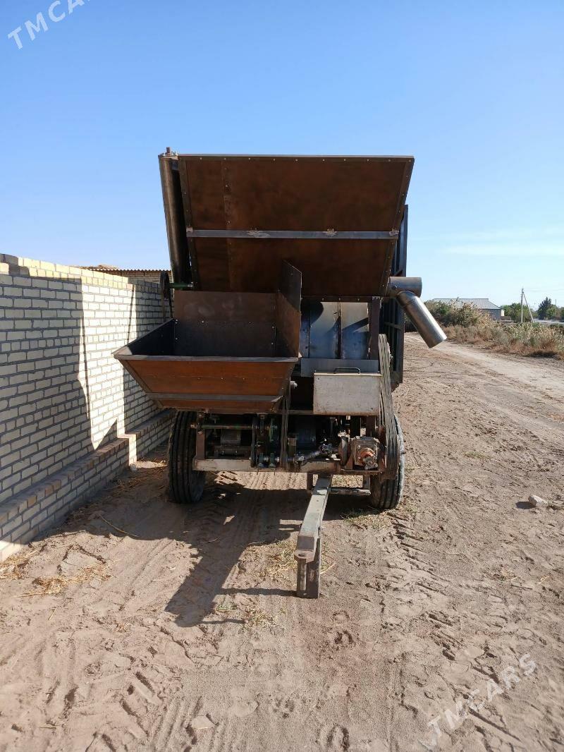 MTZ 80 2010 - 150 000 TMT - Гарабекевюл - img 5