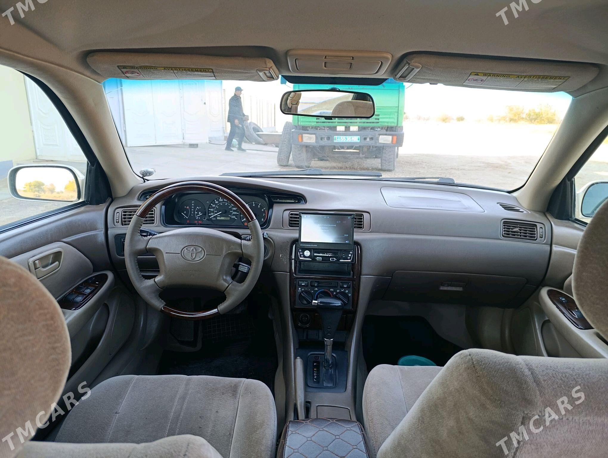 Toyota Camry 1998 - 130 000 TMT - Mary - img 3