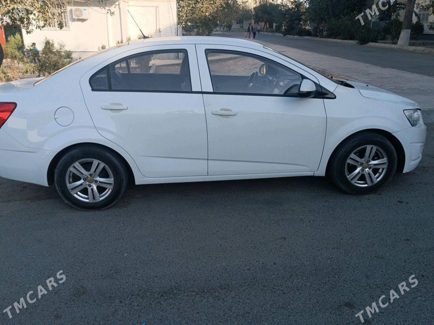 Chevrolet Sonic 2011 - 110 000 TMT - Aşgabat - img 4