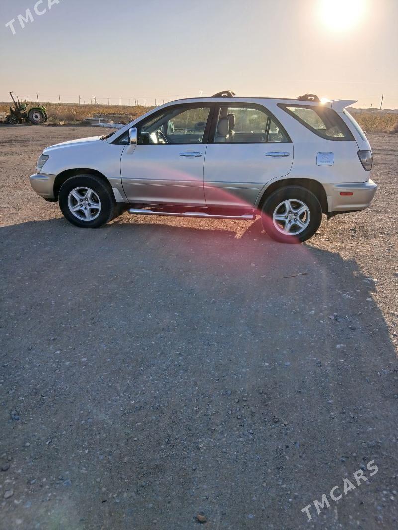 Lexus RX 300 2002 - 220 000 TMT - Kerki - img 1