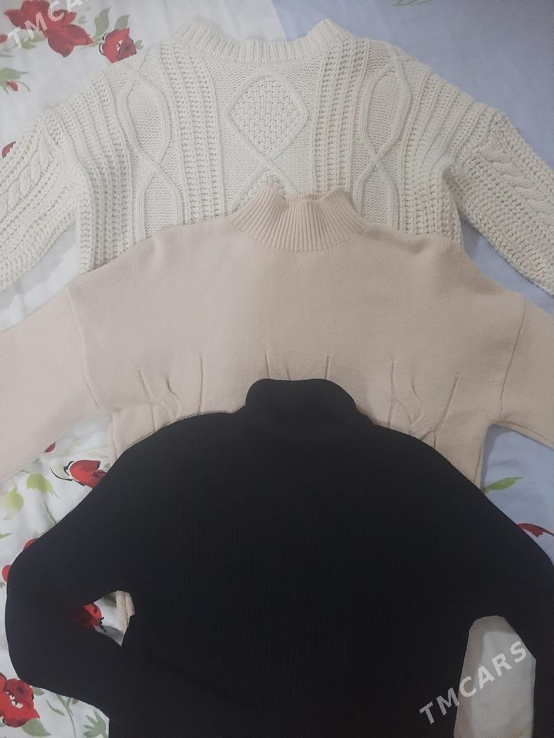 свитер - Мир 4 - img 1