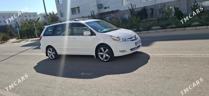 Toyota Sienna 2009 - 250 000 TMT - Ашхабад - img 1