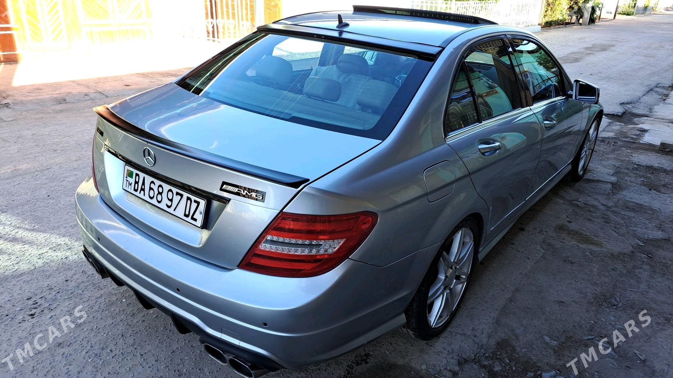 Mercedes-Benz C300 2011 - 230 000 TMT - Daşoguz - img 1
