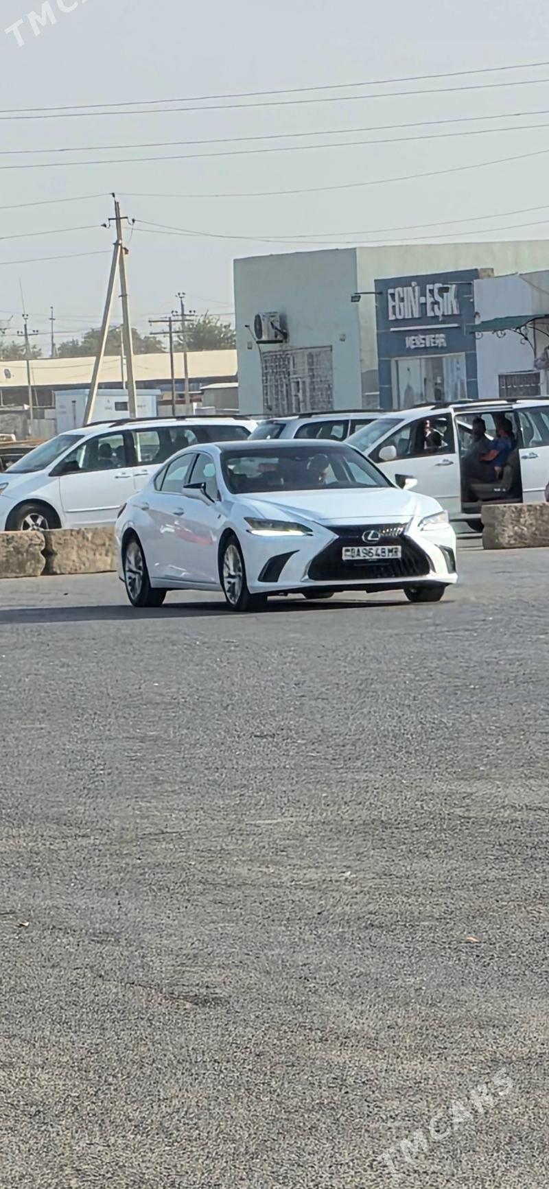 Lexus ES 350 2019 - 549 000 TMT - Мары - img 1