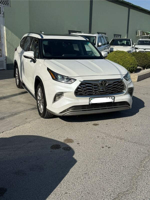 Toyota Highlander 2021 - 565 000 TMT - Ашхабад - img 1