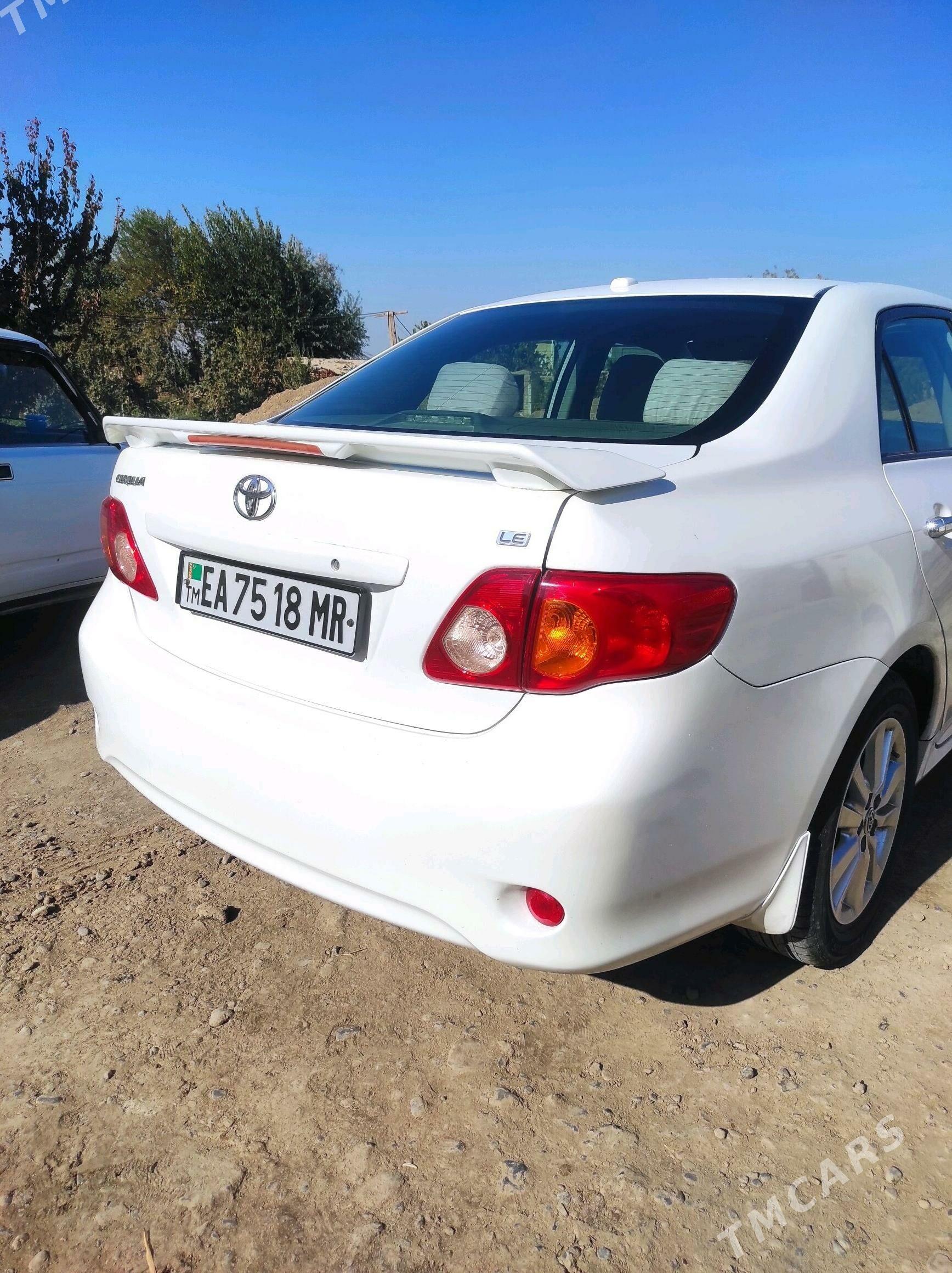 Toyota Corolla 2010 - 149 000 TMT - Векильбазар - img 3