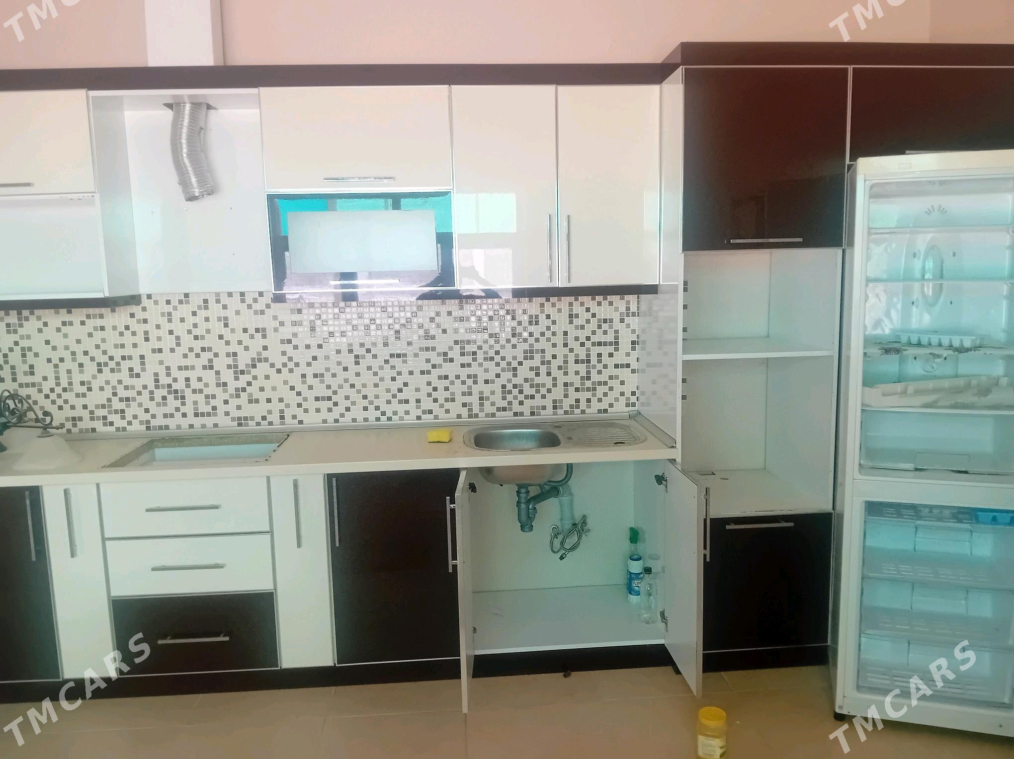 kuhny garnatur - Ak bugdaý etraby - img 1