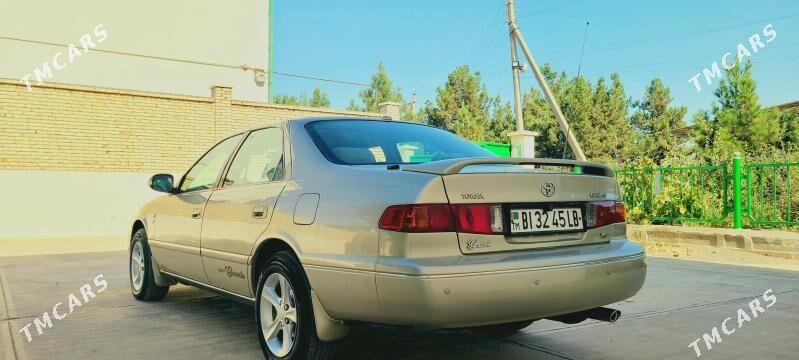 Toyota Camry 2001 - 138 000 TMT - Halaç - img 1