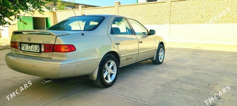 Toyota Camry 2001 - 138 000 TMT - Halaç - img 4