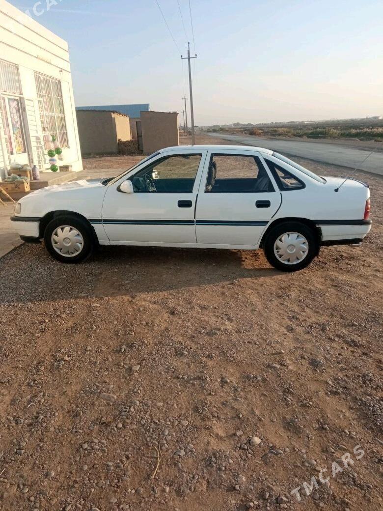 Opel Vectra 1991 - 28 000 TMT - Mary - img 6
