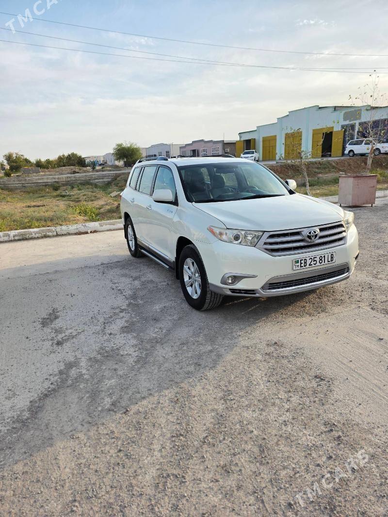 Toyota Highlander 2013 - 380 000 TMT - Seýdi - img 9