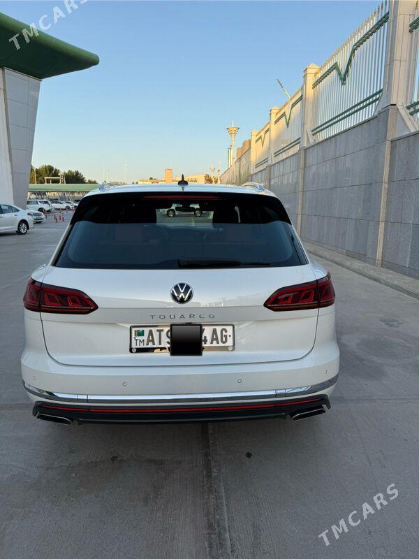 Volkswagen Touareg 2021 - 1 500 000 TMT - Aşgabat - img 1