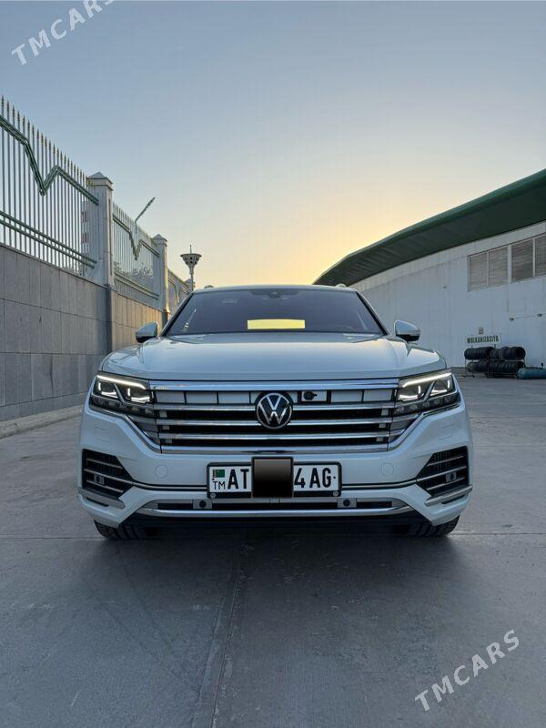 Volkswagen Touareg 2021 - 1 500 000 TMT - Aşgabat - img 2