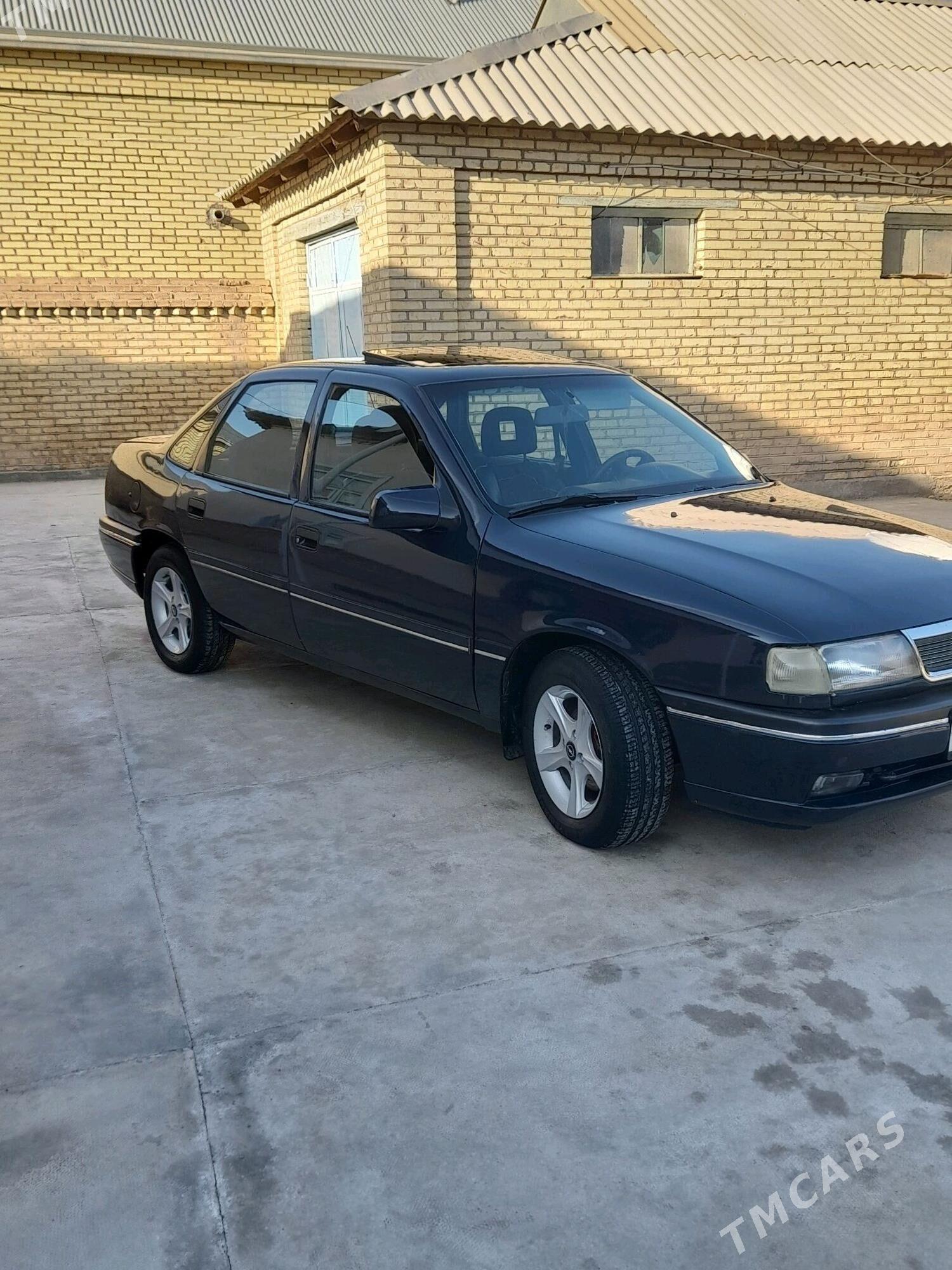 Opel Vectra 1993 - 40 000 TMT - Mary - img 1