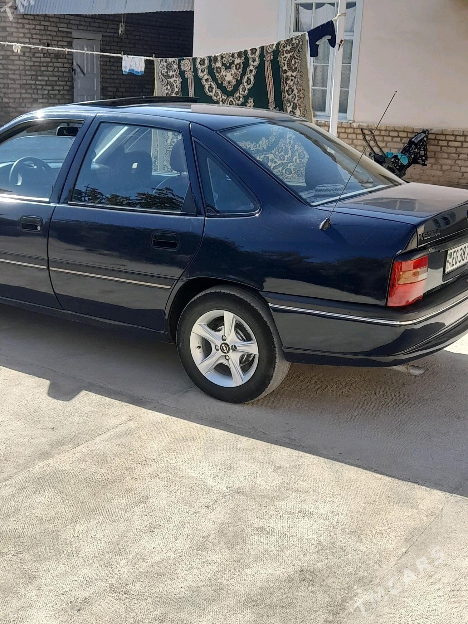 Opel Vectra 1993 - 40 000 TMT - Mary - img 7