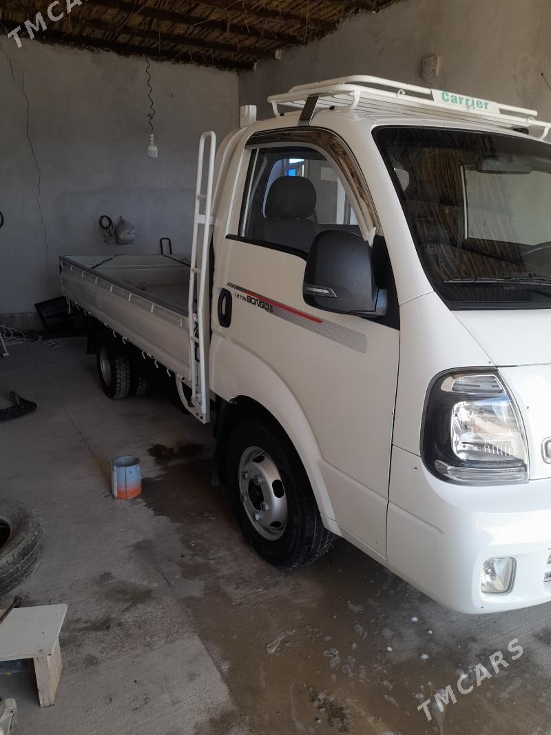 Kia Bongo 2022 - 285 000 TMT - Гурбансолтан Едже - img 2