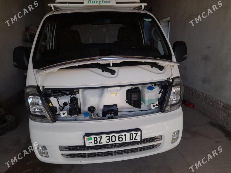 Kia Bongo 2022 - 285 000 TMT - Гурбансолтан Едже - img 6