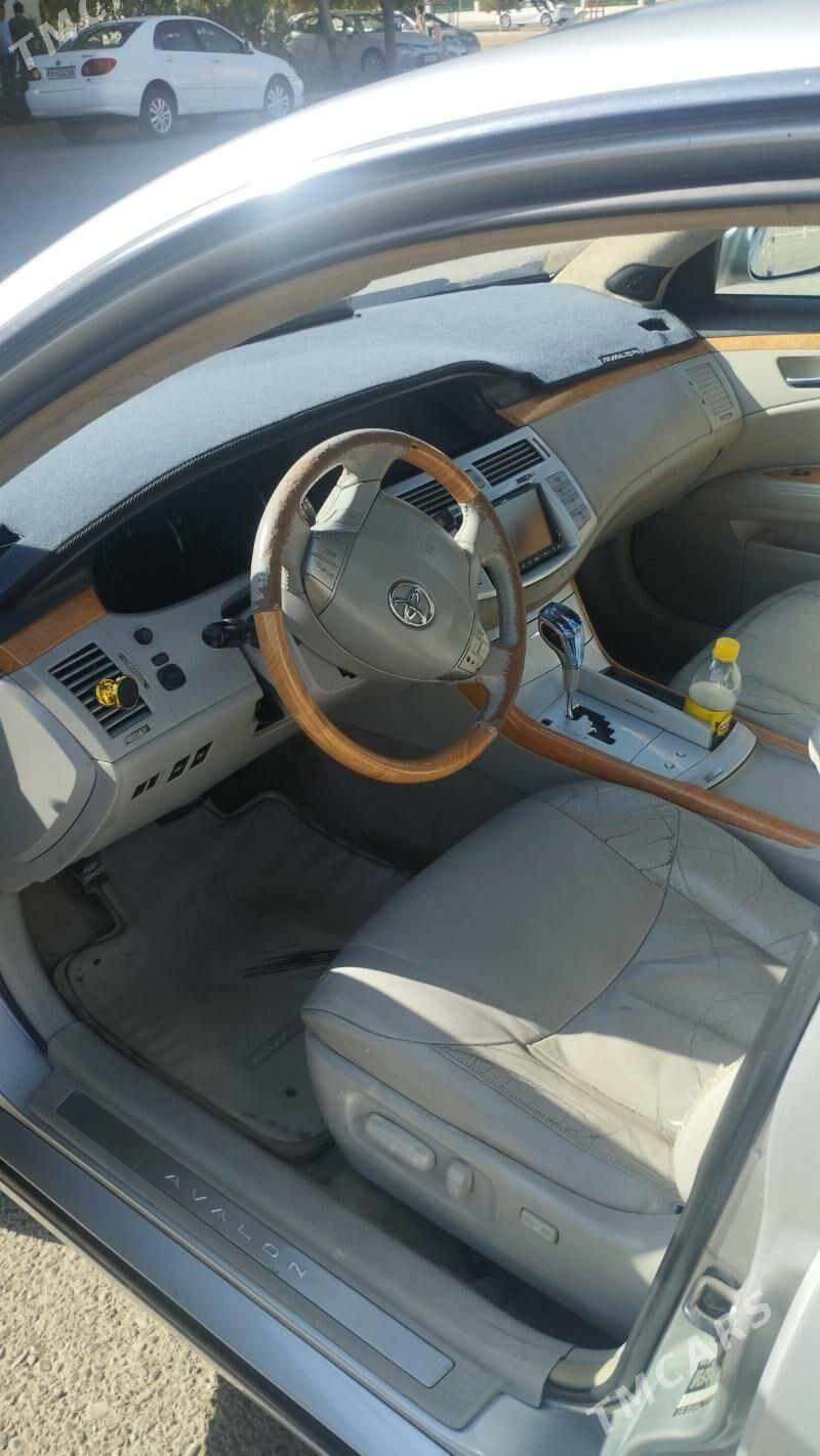 Toyota Avalon 2005 - 168 000 TMT - Кëши - img 4