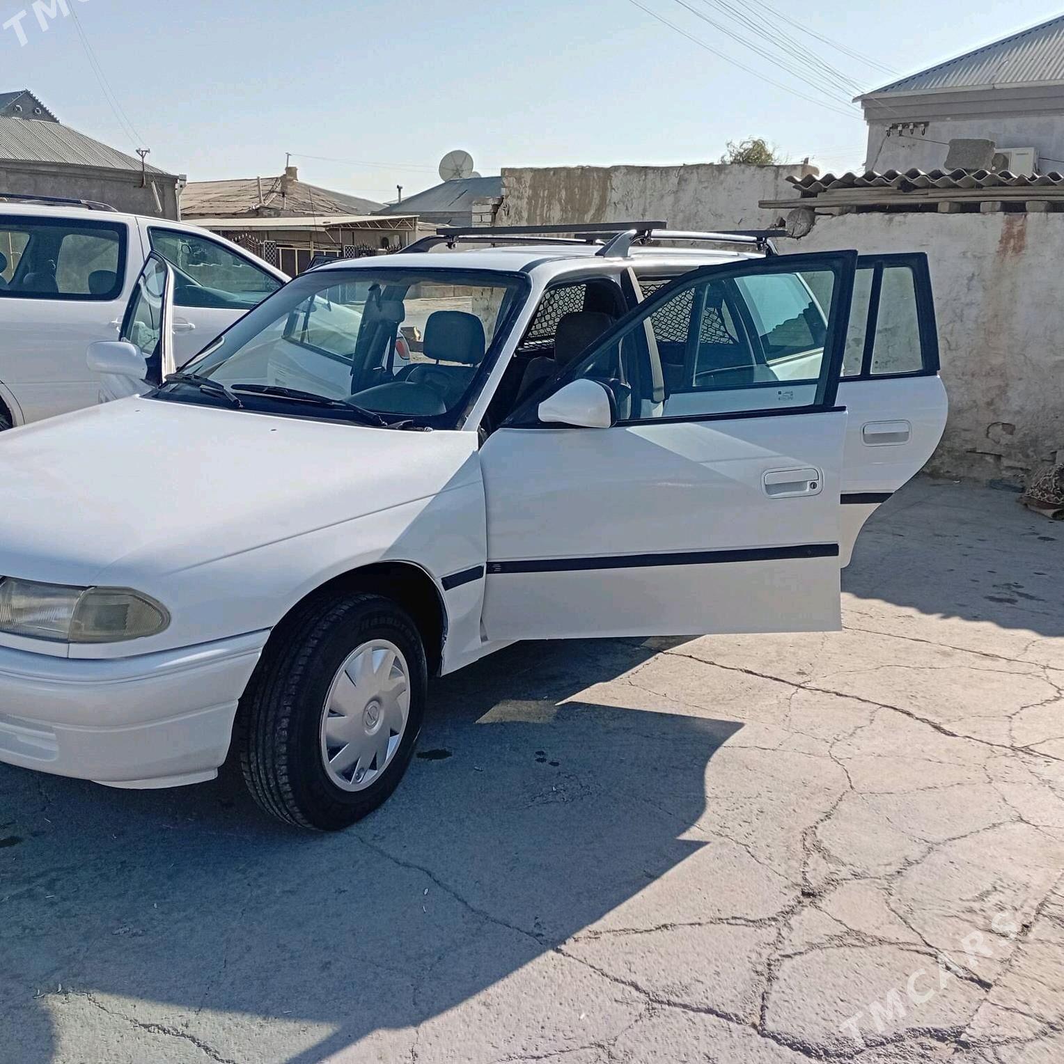 Opel Astra 1995 - 39 999 TMT - Бахарден - img 6