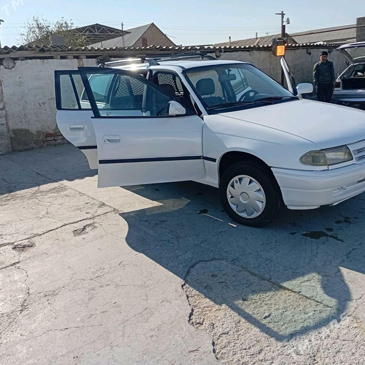 Opel Astra 1995 - 39 999 TMT - Бахарден - img 5