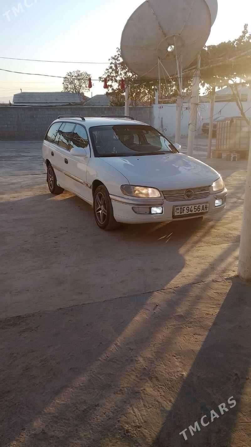 Opel Omega 1994 - 40 000 TMT - Кака - img 1
