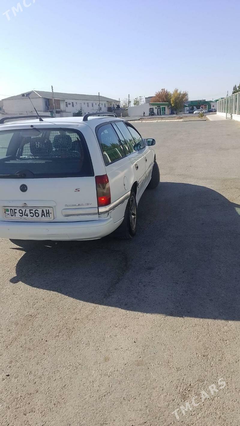 Opel Omega 1994 - 40 000 TMT - Кака - img 5