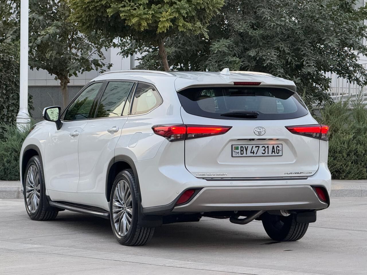 Toyota Highlander 2021 - 915 000 TMT - Ашхабад - img 5