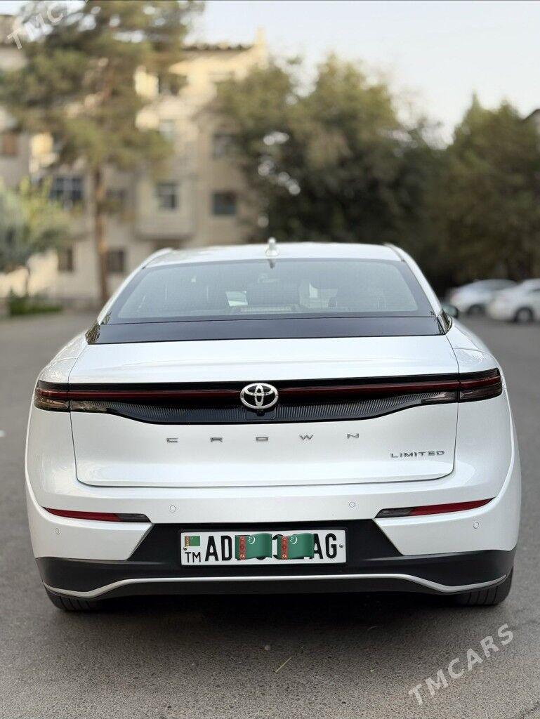 Toyota Crown 2023 - 700 000 TMT - Aşgabat - img 2