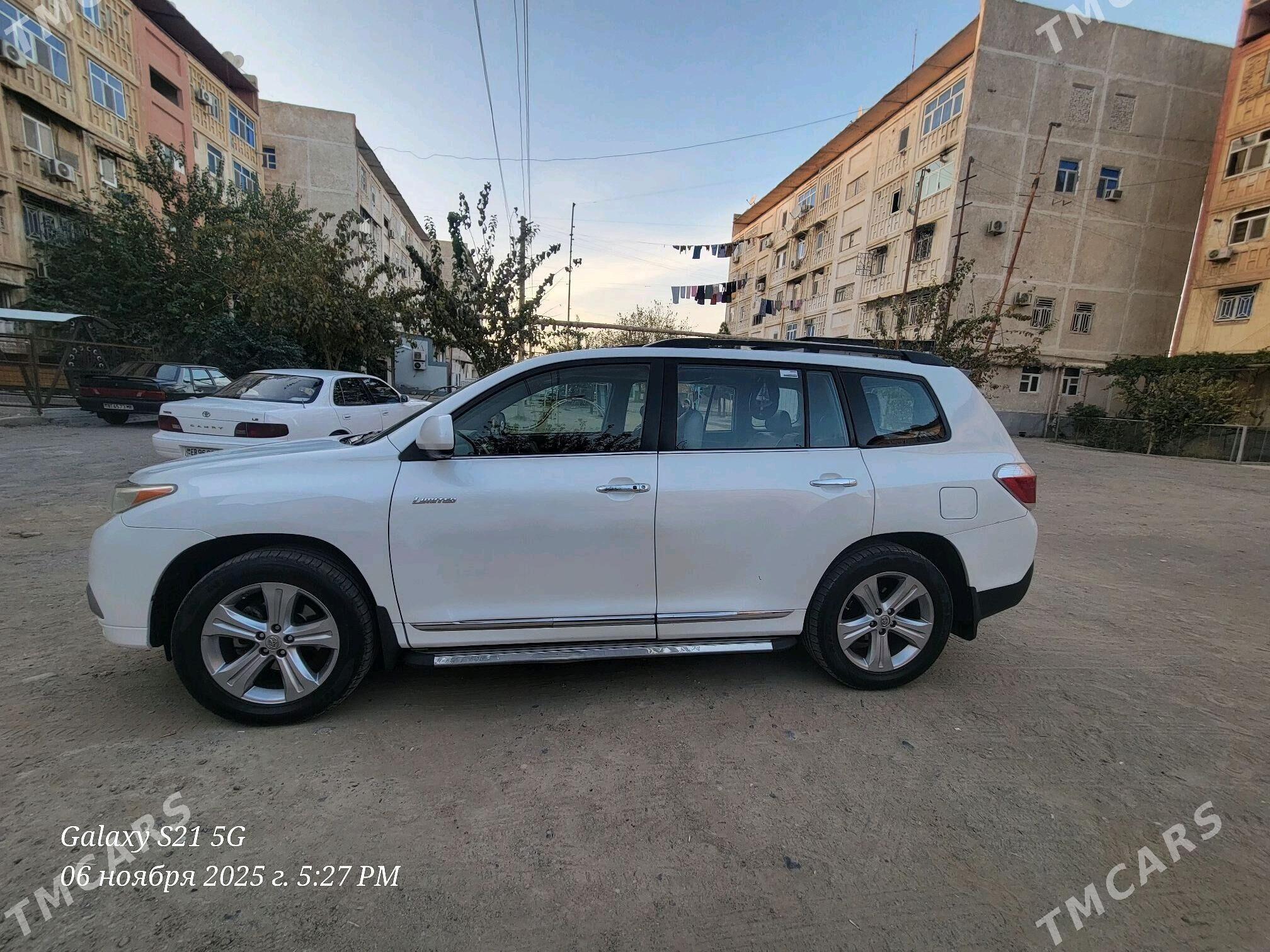 Toyota Highlander 2012 - 320 000 TMT - Мары - img 2