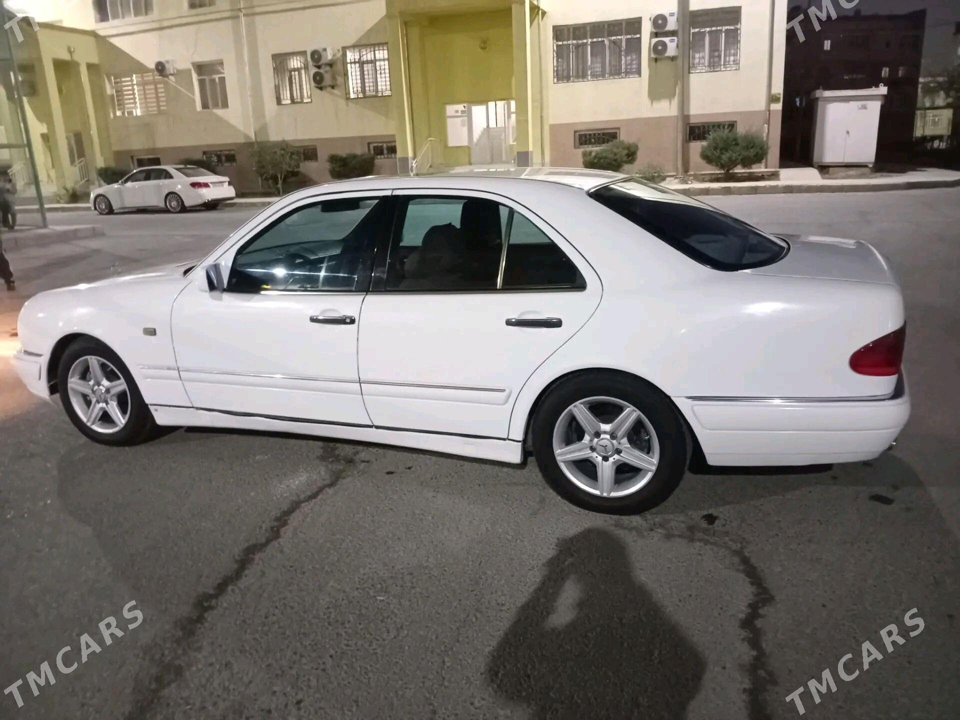 Mercedes-Benz W212 1998 - 95 000 TMT - Mary - img 4