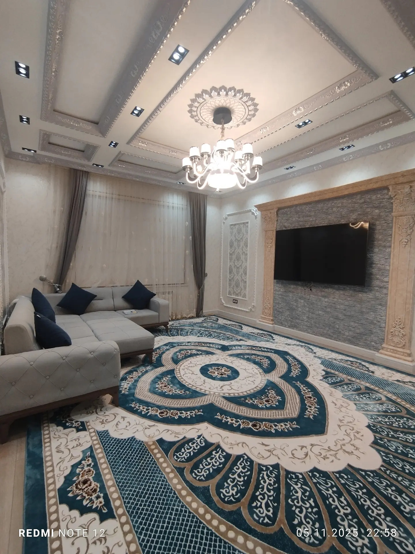 Arenda jay - Gurtly - img 2