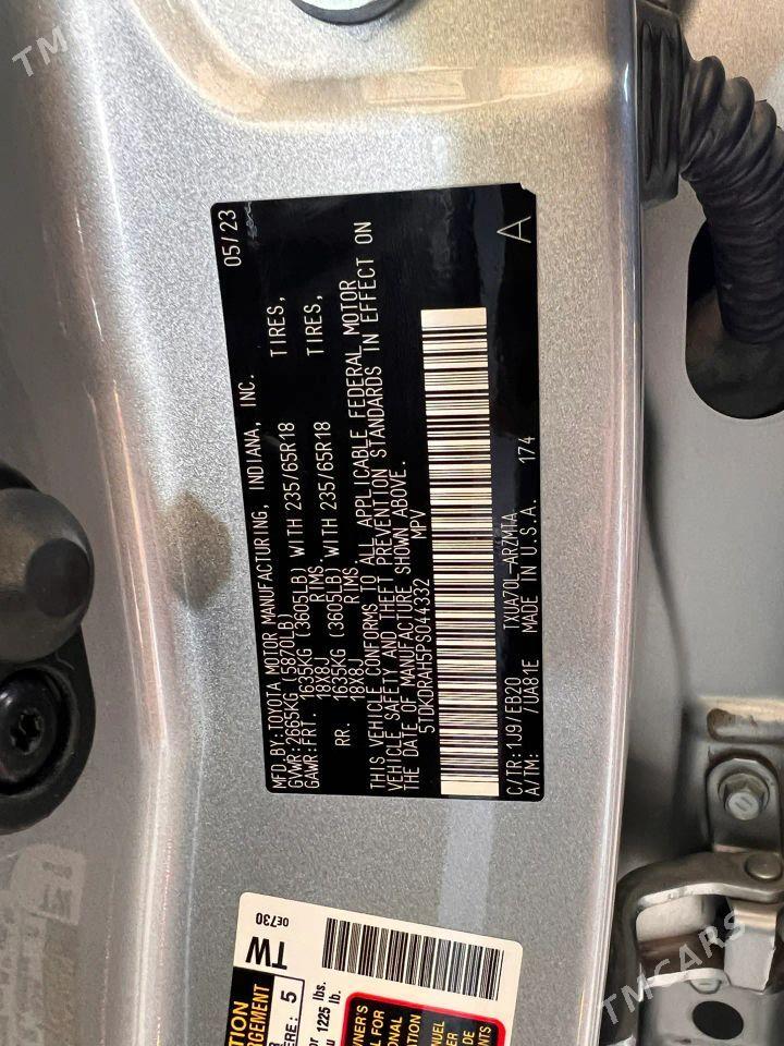 Toyota Highlander 2023 - 540 000 TMT - Мары - img 9