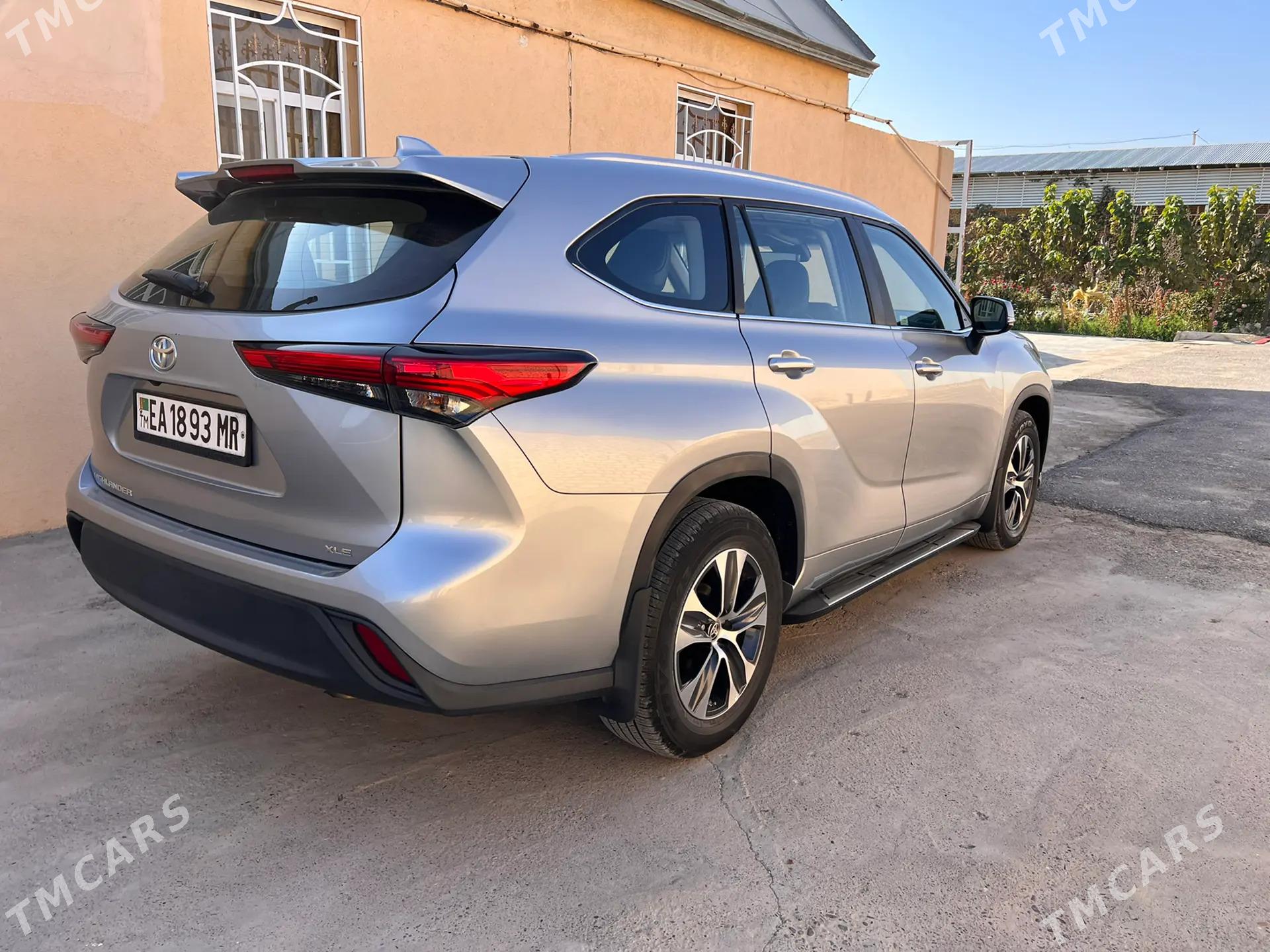 Toyota Highlander 2023 - 540 000 TMT - Мары - img 3