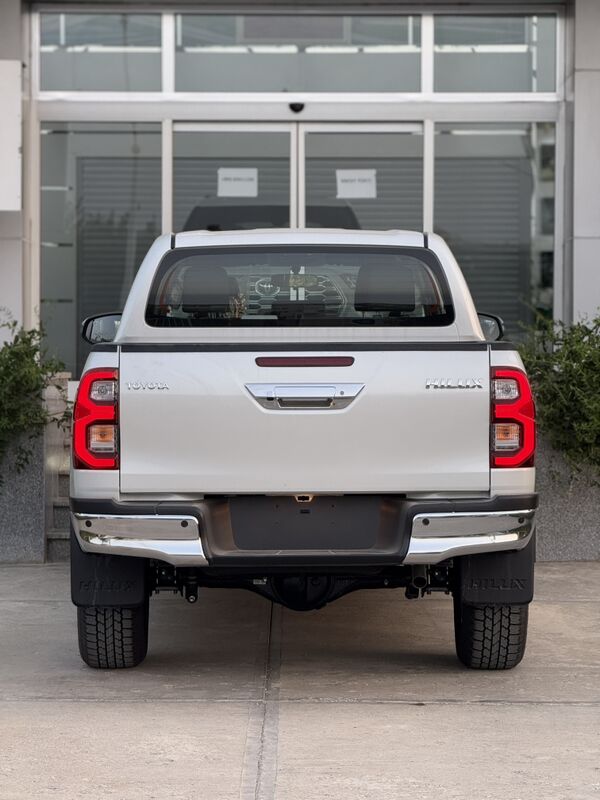 Toyota Hilux 2025 - 650 000 TMT - 11 мкр - img 5