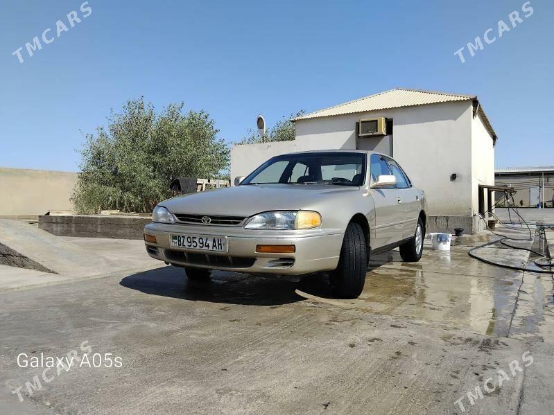 Toyota Camry 1994 - 110 000 TMT - Теджен - img 3