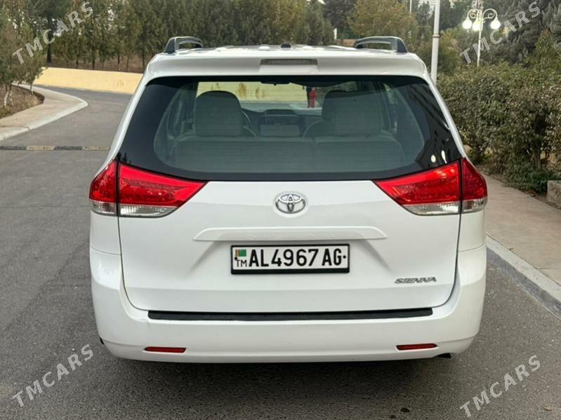 Toyota Sienna 2012 - 290 000 TMT - Мир 1 - img 5