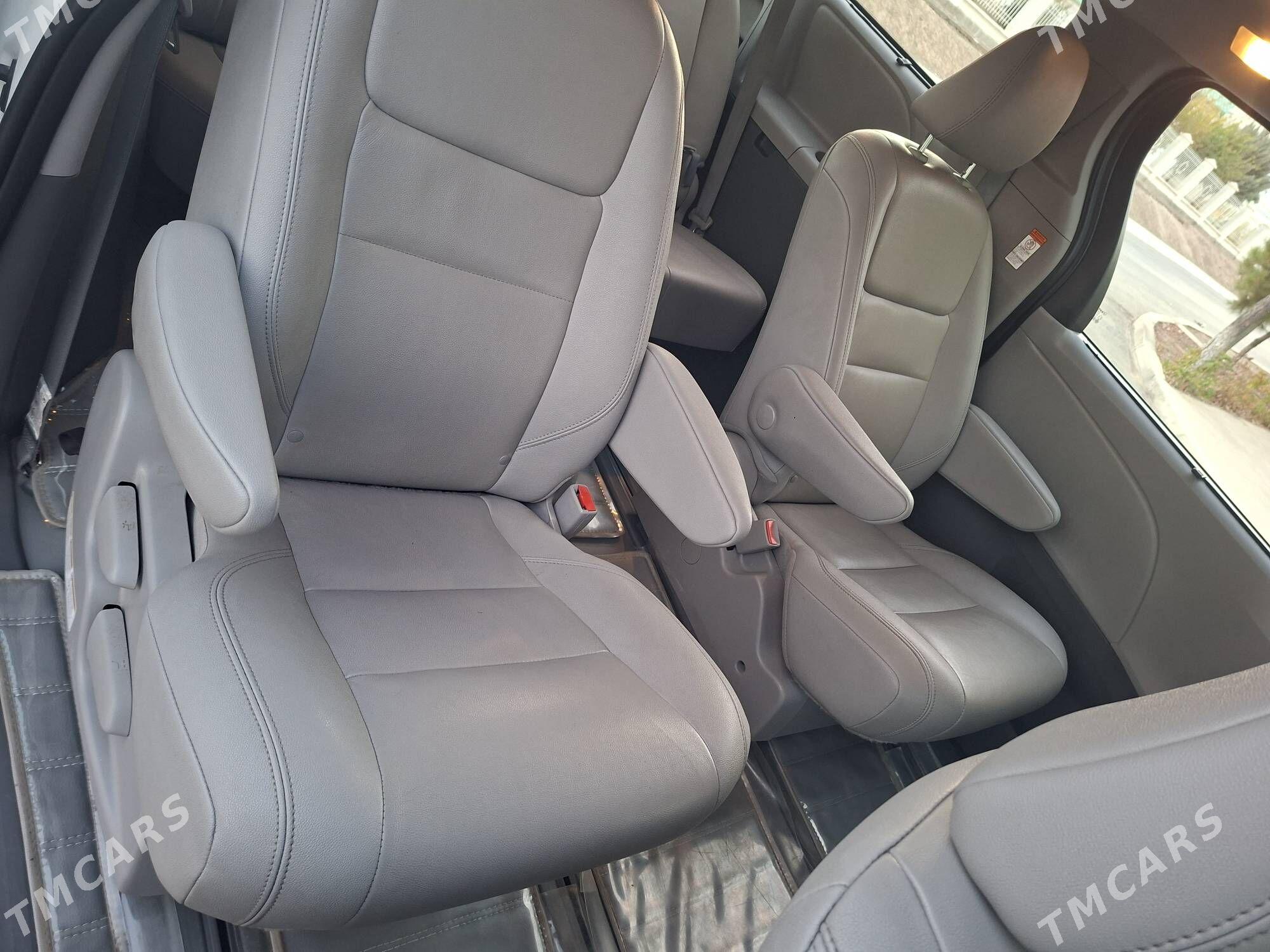 Toyota Sienna 2019 - 470 000 TMT - Ашхабад - img 5