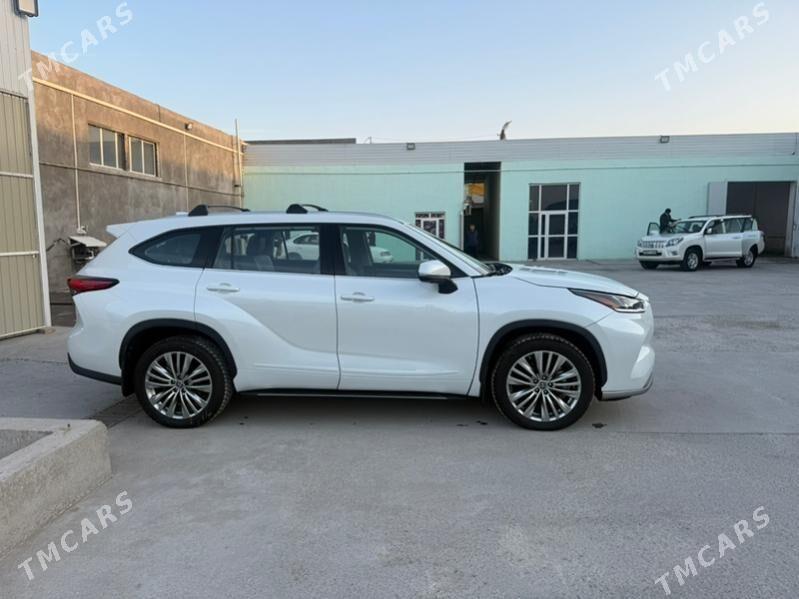 Toyota Highlander 2023 - 600 000 TMT - Мары - img 3