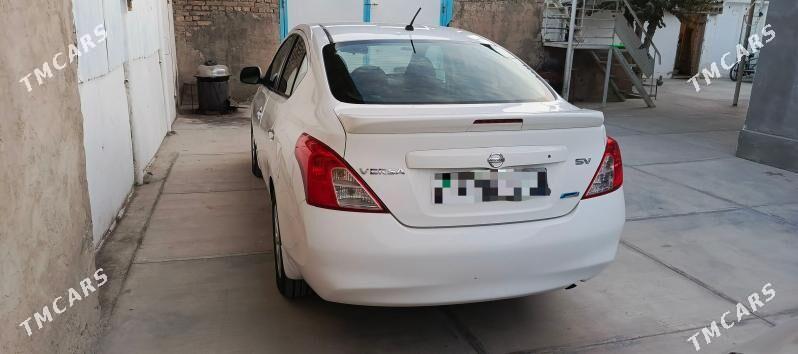 Nissan Versa 2012 - 125 000 TMT - Gökdepe - img 2