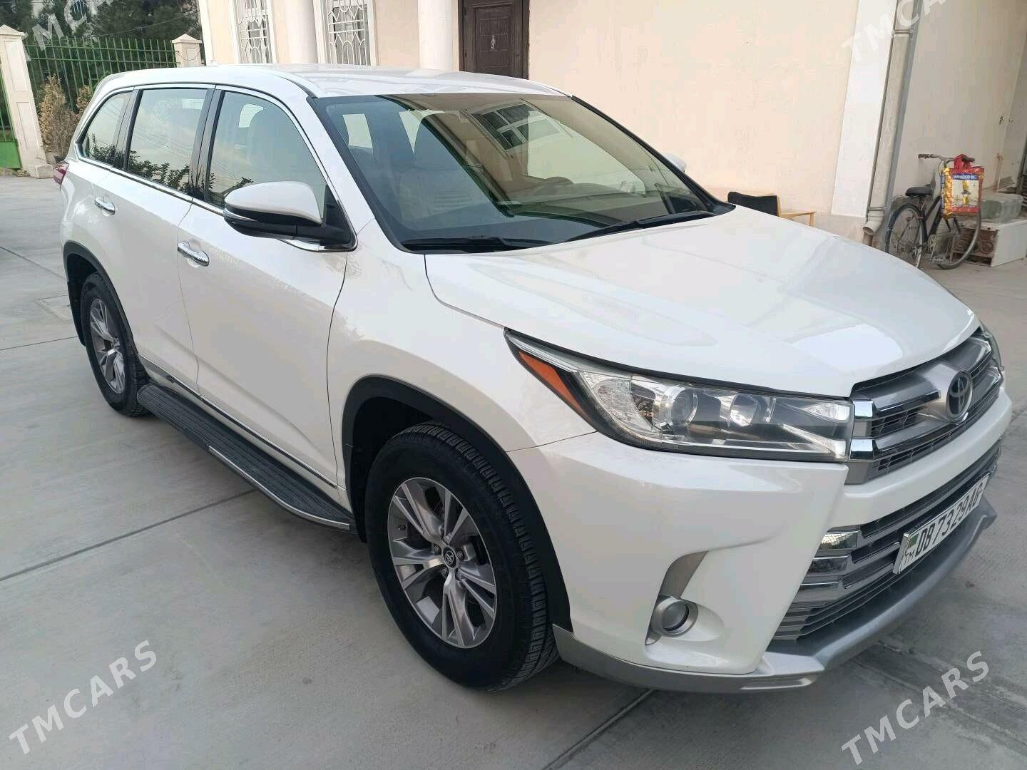 Toyota Highlander 2016 - 399 000 TMT - Бузмеин - img 3