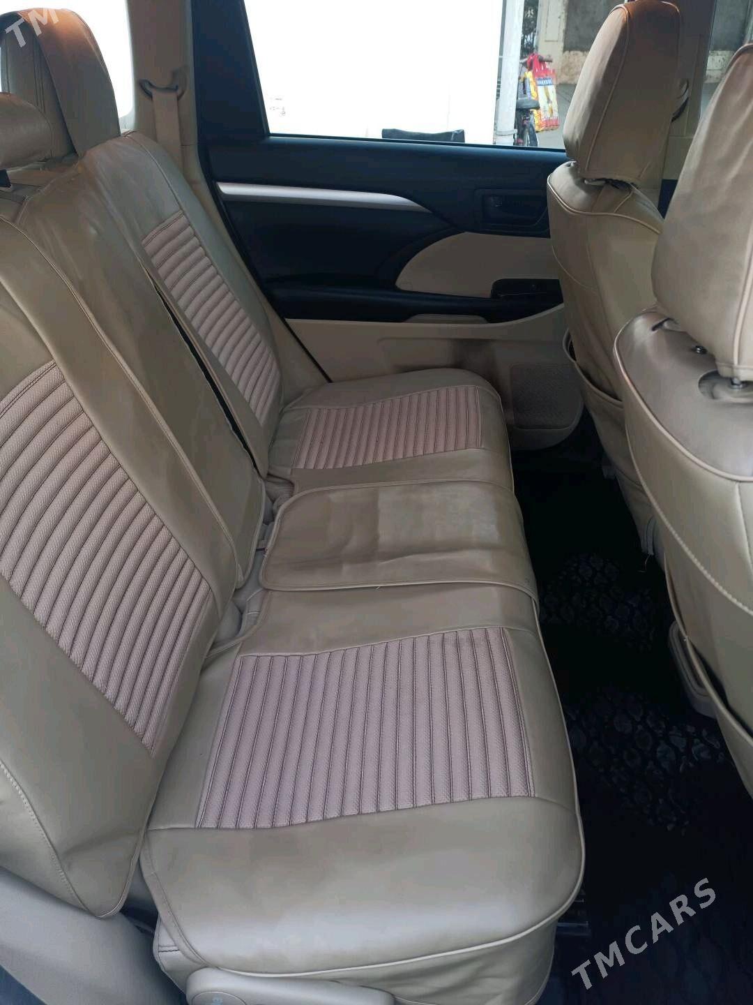 Toyota Highlander 2016 - 399 000 TMT - Бузмеин - img 6